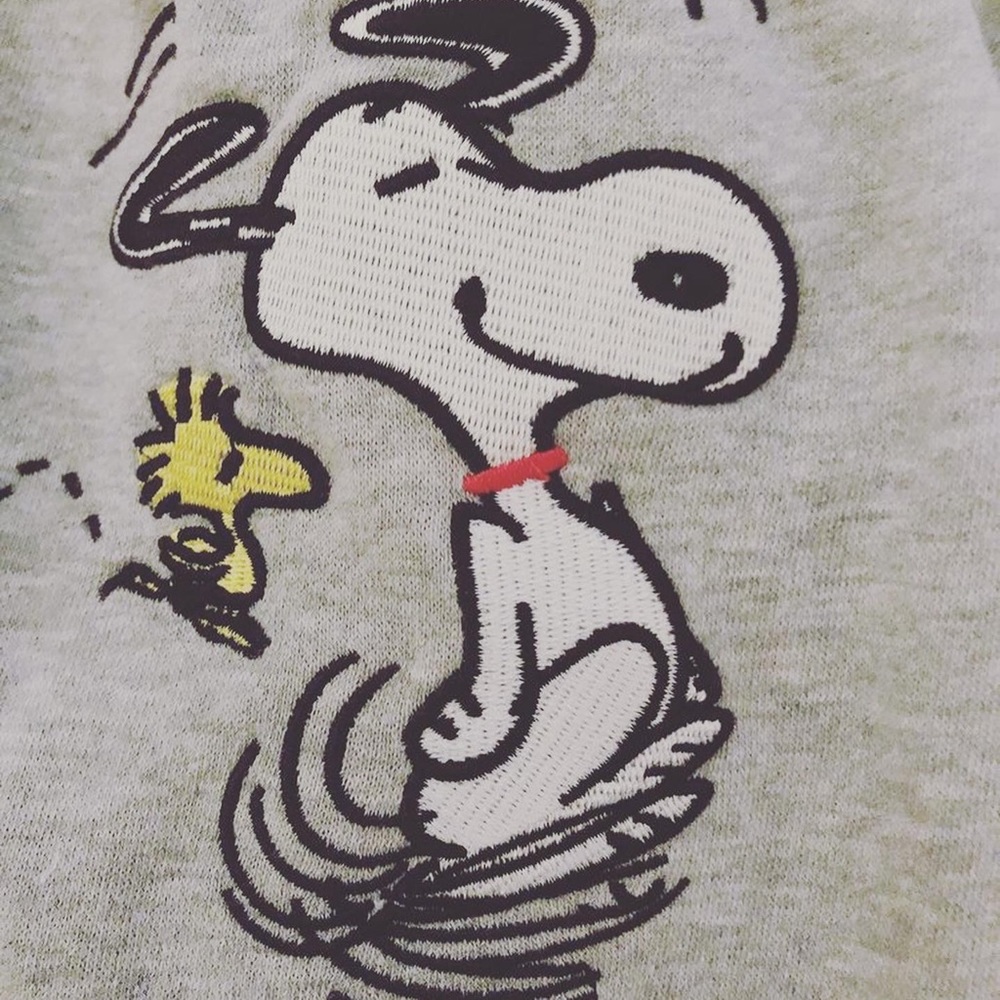 Peanuts Snoopy joggers size small NWOT